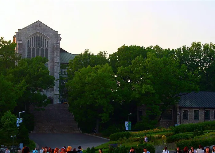 Oppa Hostel Seoul